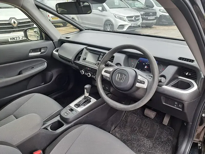 Używany Honda Jazz Hybrid 2023 Czarny Hatchback