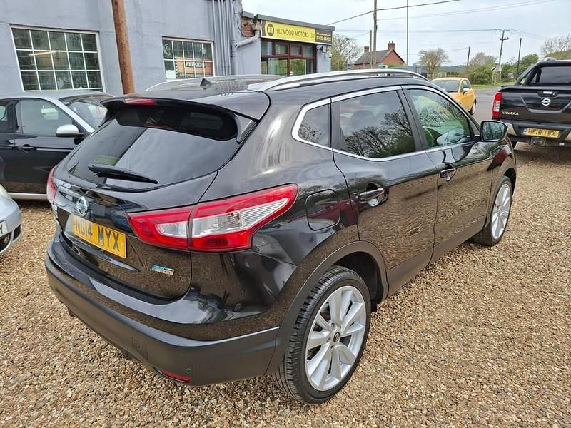Used Nissan Qashqai Tekna 110 HP (80 kW) 2014 Black SUV