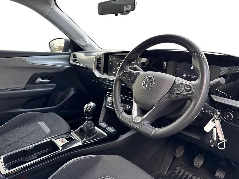 Used Vauxhall Mokka Design Edition 136 HP (100 kW) 2023 Blue SUV