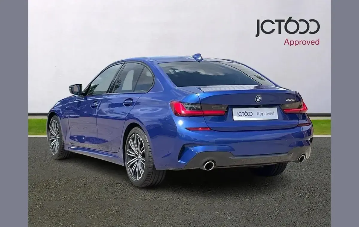 Used BMW 320 M Sport 180 HP (132 kW) 2019 Blue Sedan