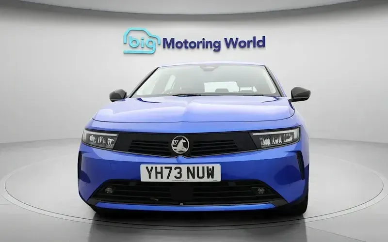 Gebraucht Vauxhall Astra Design Edition 131 PS (96 kW) 2024 Blau Kombi