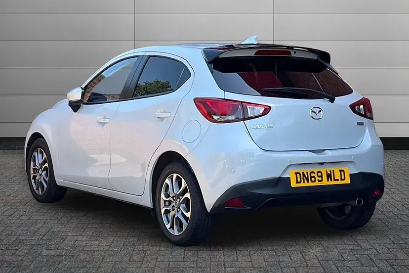 Used Mazda 2 Inclusive 89 HP (65 kW) 2019 Sonic silver Hatchback