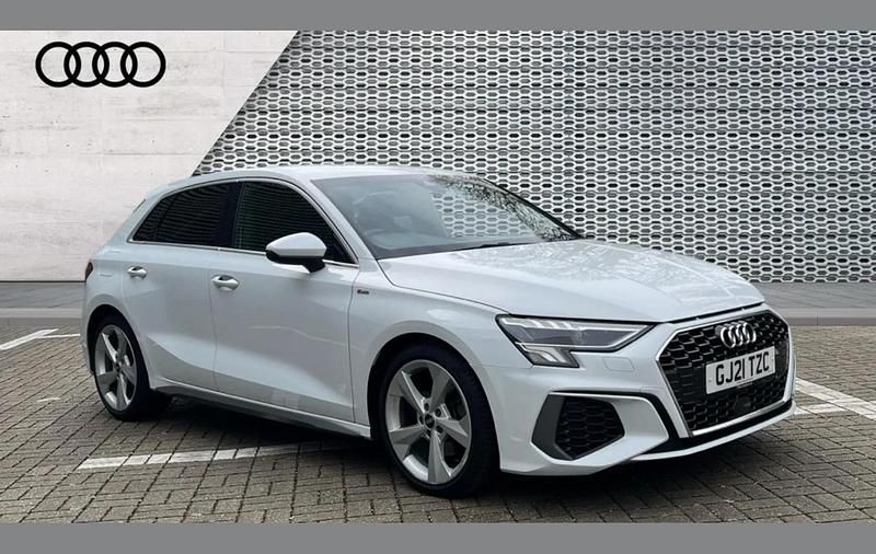 Used Audi A3 S-Line 147 HP (108 kW) 2021 White Sedan