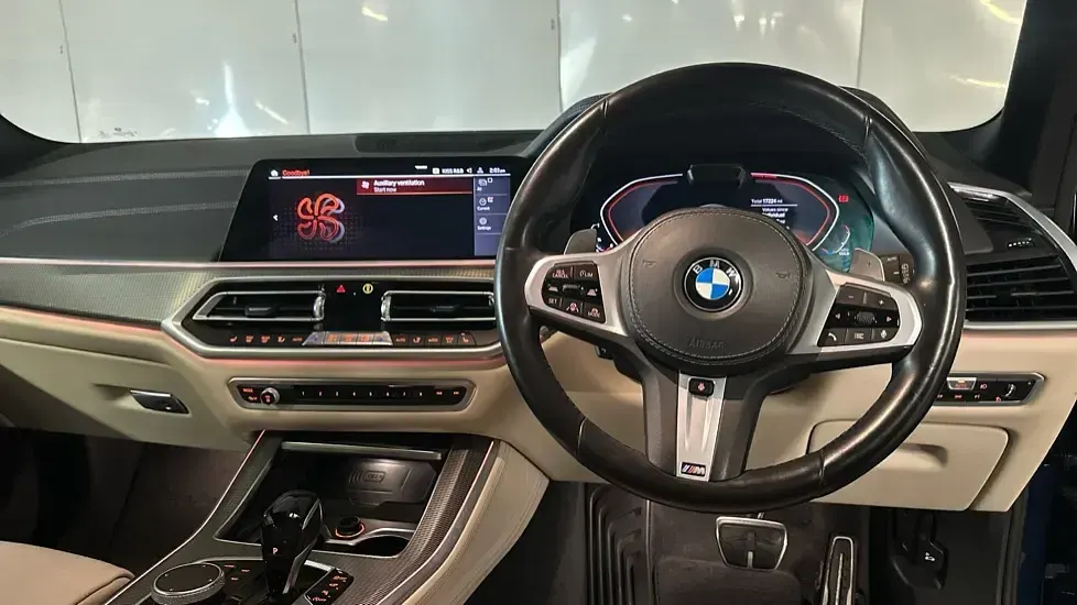 Used BMW X5 M Sport 261 HP (191 kW) 2020 Blue SUV