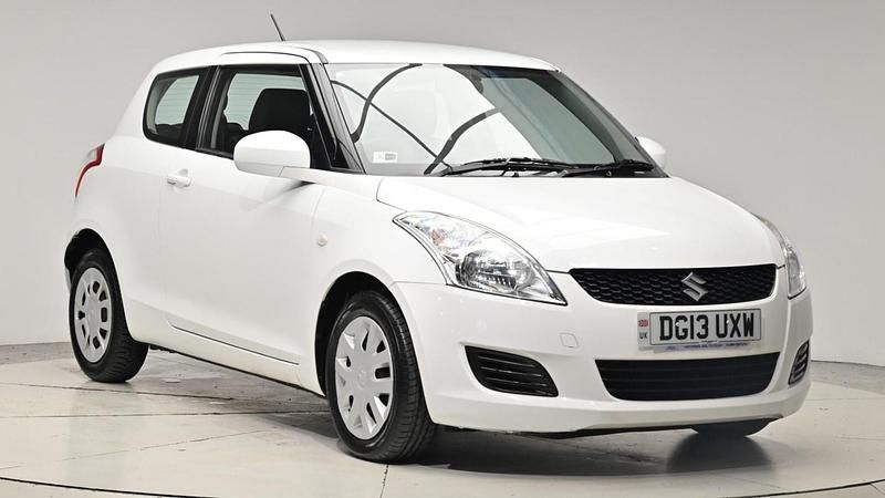 White Used 2013 Suzuki Swift Hatchback | £5,480 (A bit pricey) - Image 1/4