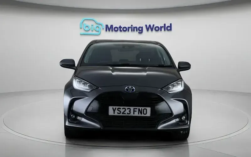 Second-hand Toyota Yaris Hybrid Design 116 CP (85 kW) 2026 Hatchback