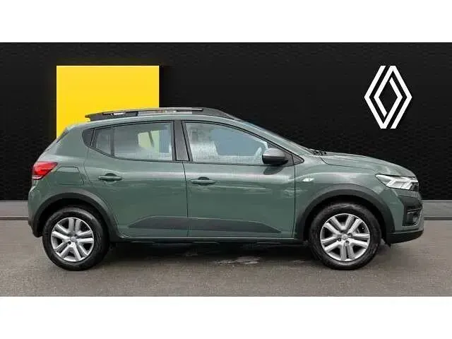 Used Dacia Sandero Expression 91 HP (66 kW) 2023 Green Hatchback