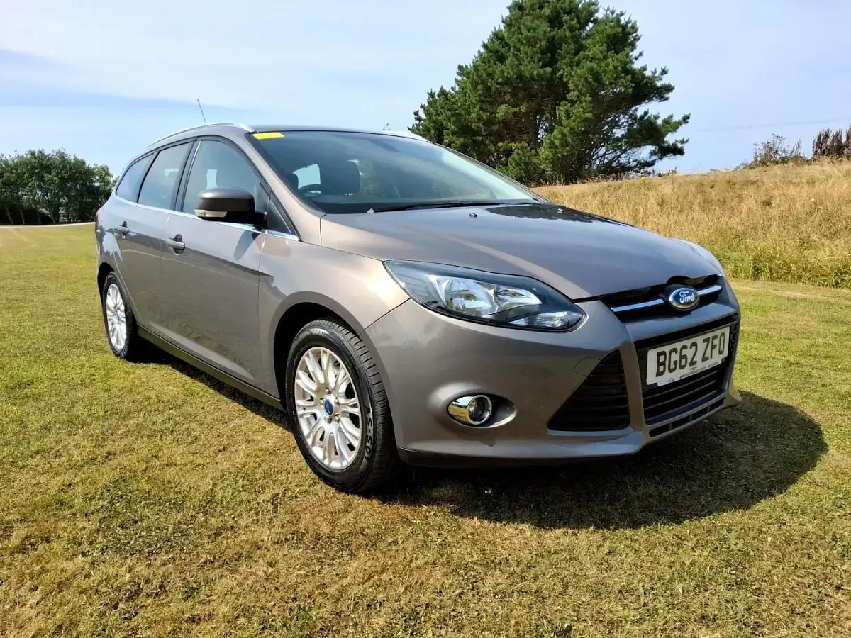 Used Ford Focus Titanium 136 HP (100 kW) 2012 Brown Estate