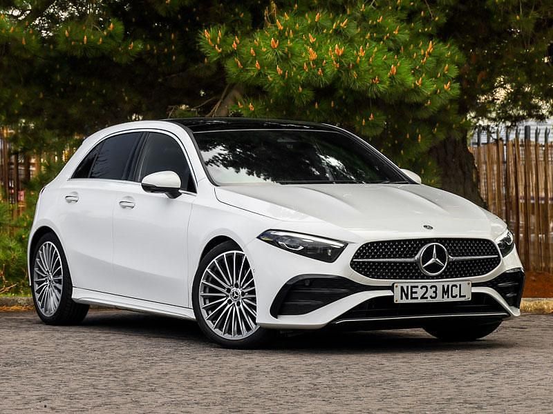 Used Mercedes A200 AMG Line Premium Plus 163 HP (119 kW) 2023 White Hatchback