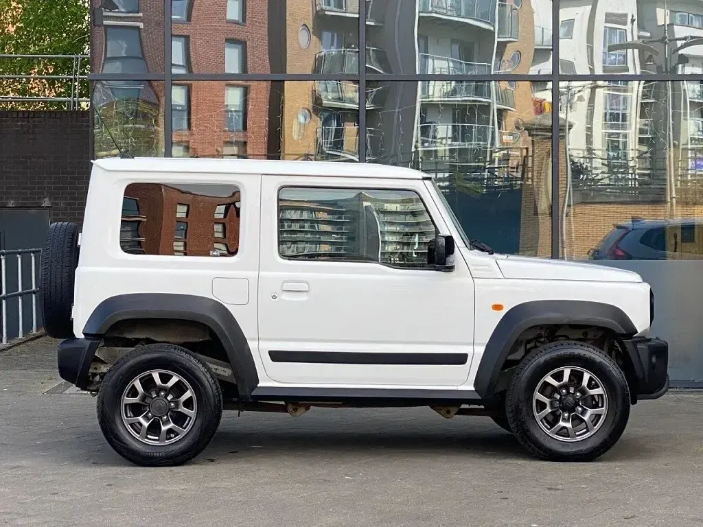 Used Suzuki Jimny SZ5 102 HP (75 kW) 2019 White SUV