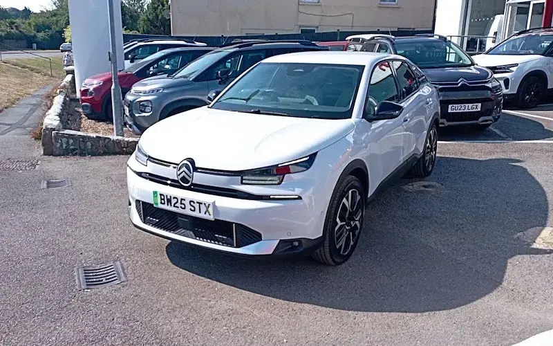 Used Citroën e-C4 114 kW (156 HP) 2026 Hatchback