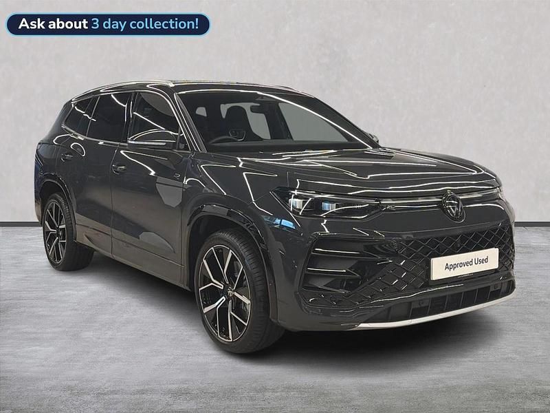 Grey Used 2025 VW Touran R-line MPV | £44,202 - Image 1/2