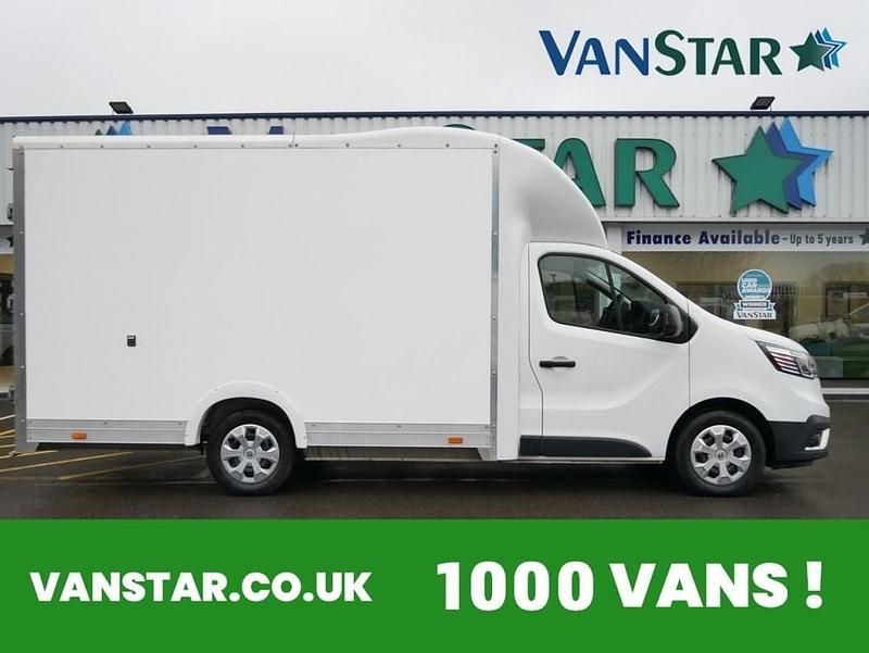 Begagnad Renault Trafic 150 HK (110 kW) 2022 Vit