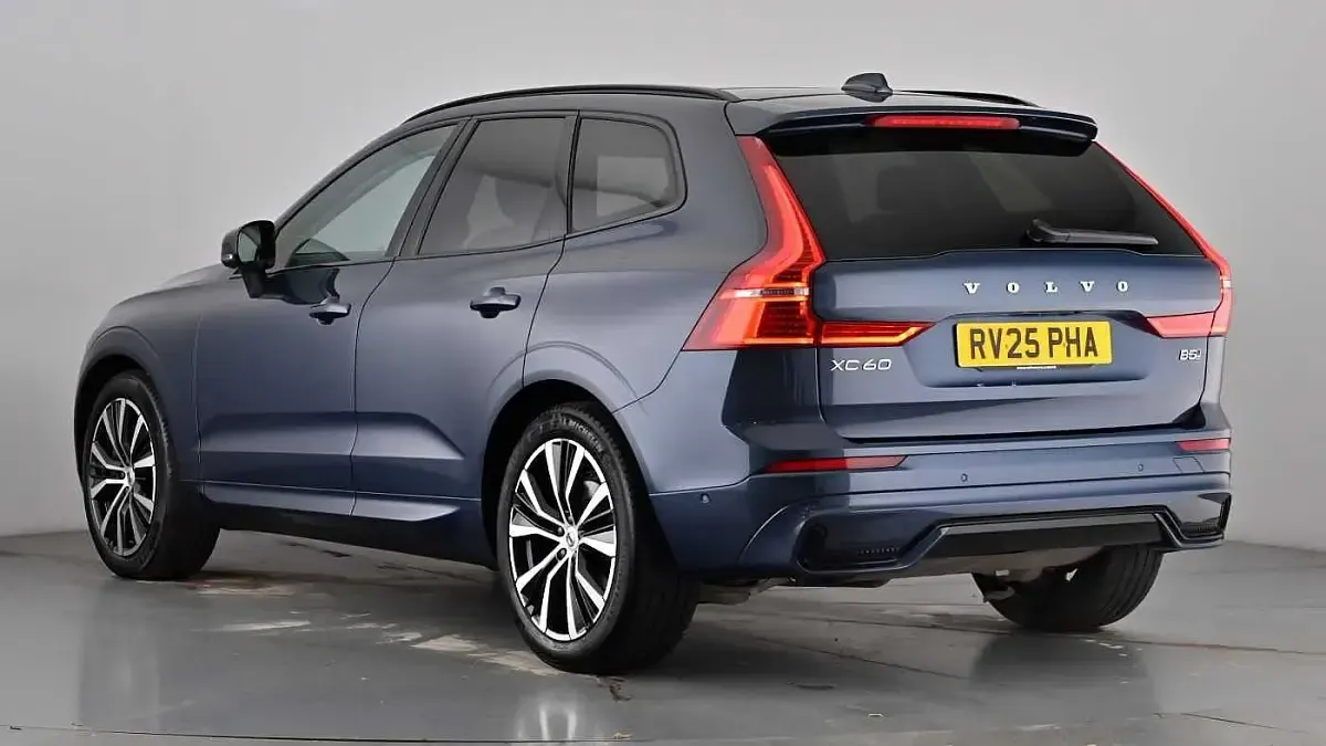 Usado Volvo XC60 Ultra 2025 Azul SUV