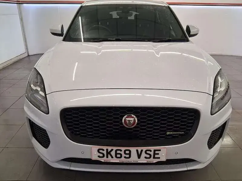 Used Jaguar E-Pace Chequered Flag 180 HP (132 kW) 2019 White SUV
