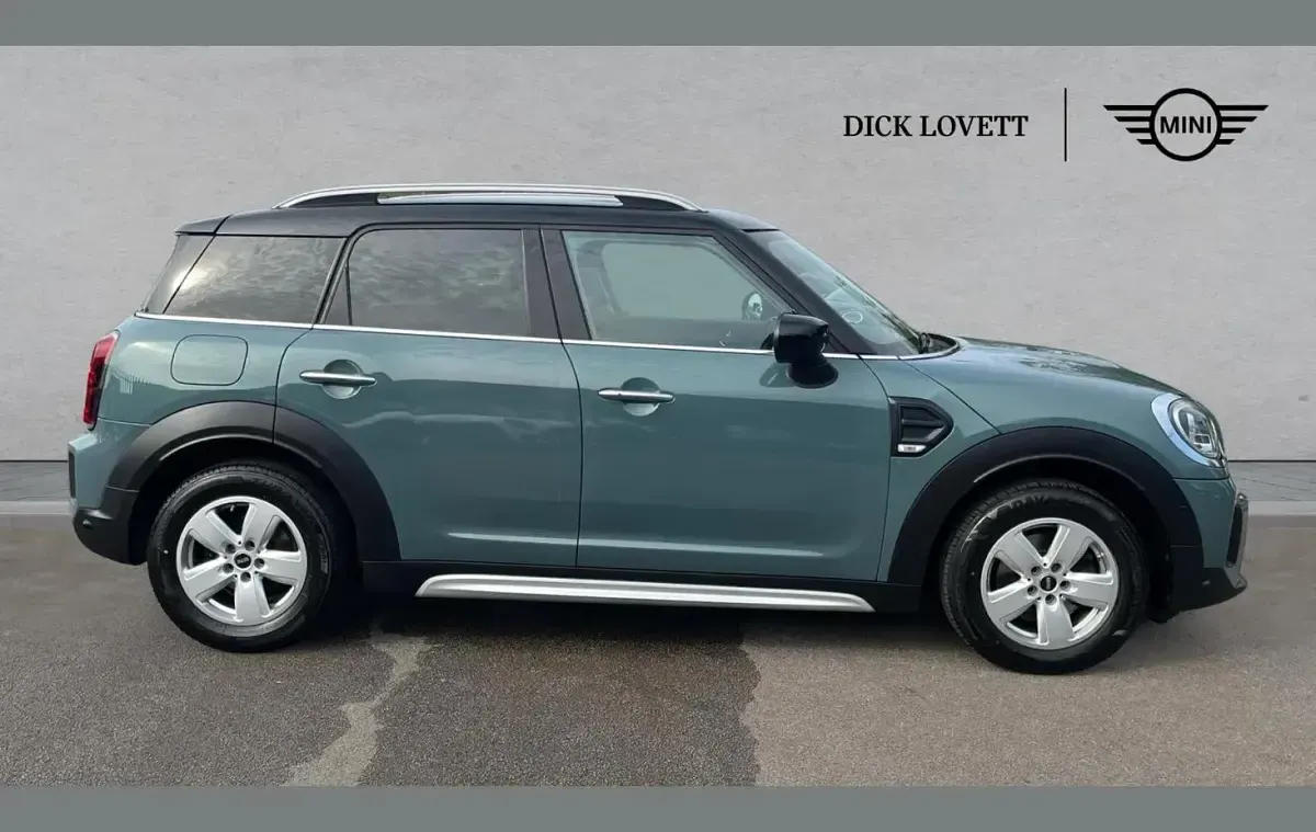 Used Mini Cooper Countryman Classic 134 HP (98 kW) 2021 Green SUV