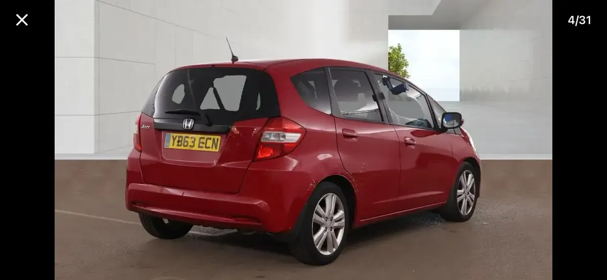Used Honda Jazz ES 99 HP (72 kW) 2013 Red Hatchback
