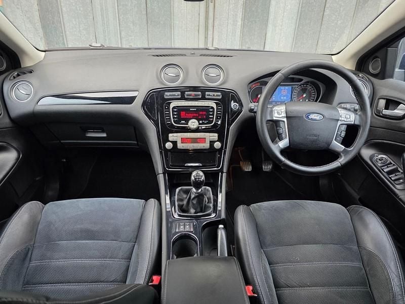 Used Ford Mondeo Titanium X 2010 Blue Hatchback