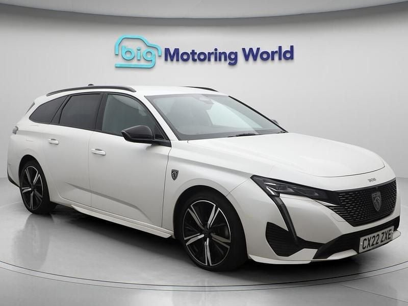 White Used 2022 Peugeot 308 Premium Estate | £15,403 (Fair price) - Image 1/4