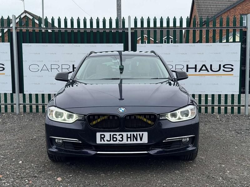 Used BMW 330 Luxury Line 258 HP (189 kW) 2013 Blue Estate