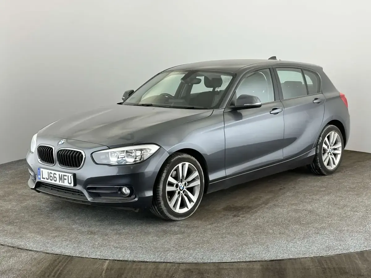 Used BMW 118 Sport Line 136 HP (100 kW) 2017 Grey Hatchback