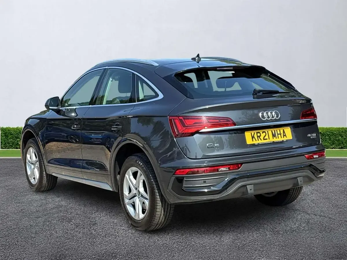 Used Audi Q5 Sport 204 HP (150 kW) 2021 Grey SUV