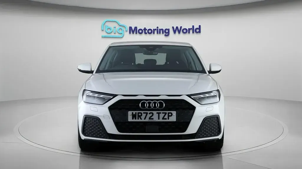 Begagnad Audi A1 Sportback 95 HK (69 kW) 2022 Vit Halvkombi