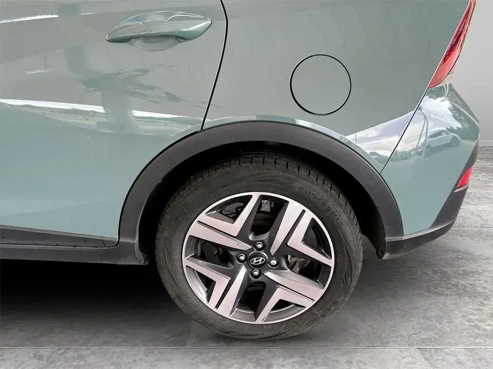 Used Hyundai Bayon Premium 100 HP (73 kW) 2022 Green SUV