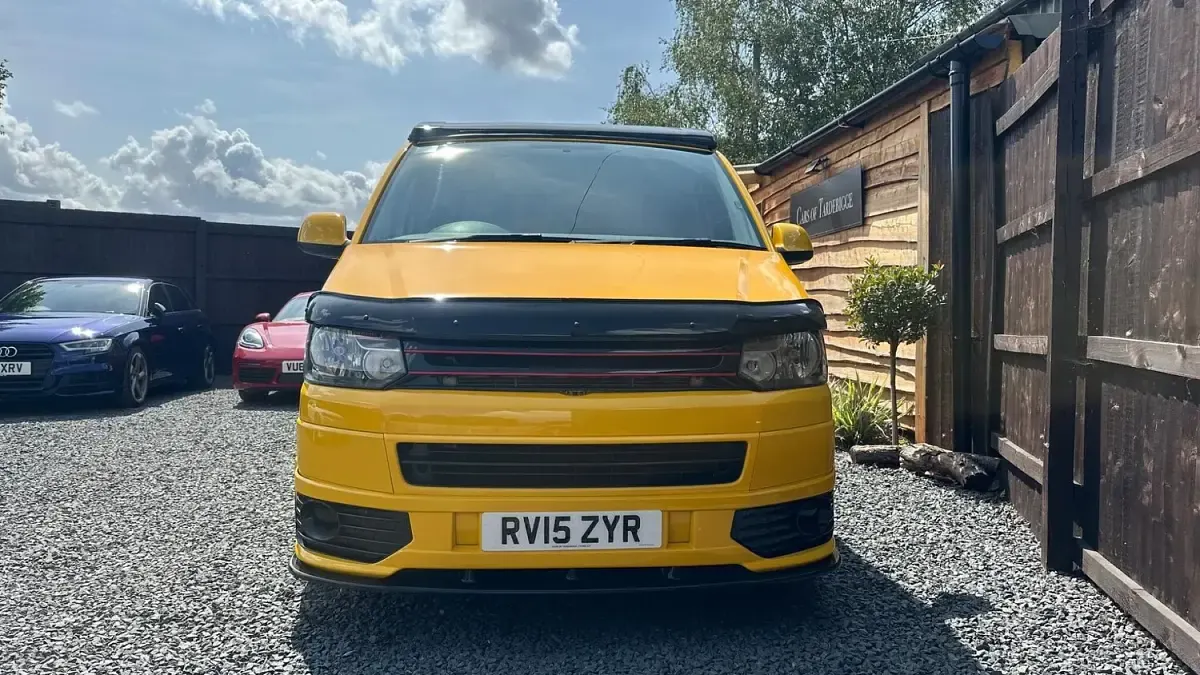 Used VW T5 Startline 140 HP (102 kW) 2015 Yellow Van