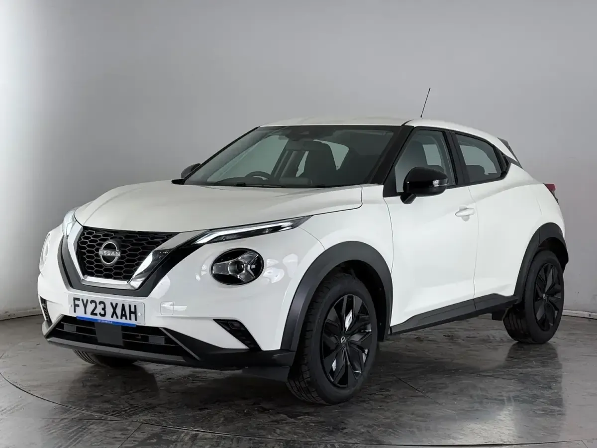 Usado Nissan Juke Acenta 114 CV (83 kW) 2023 Blanco SUV