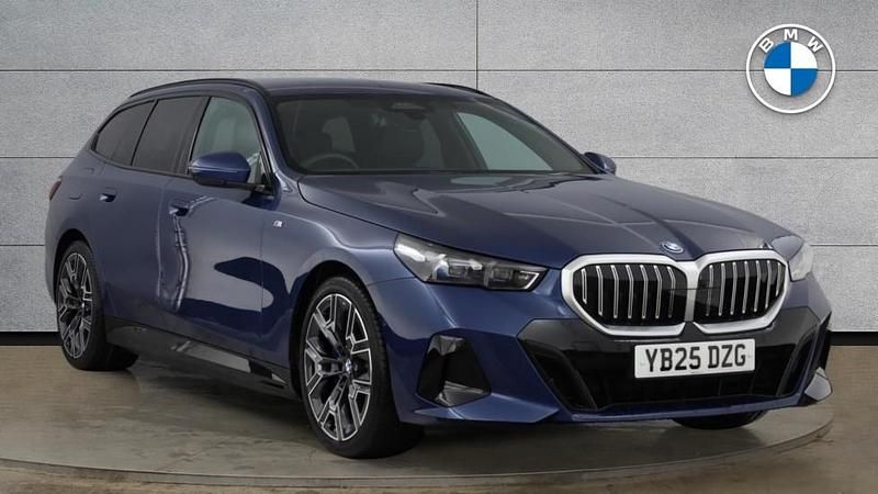 Used BMW 530e M Sport 295 HP (216 kW) 2025 Blue Estate