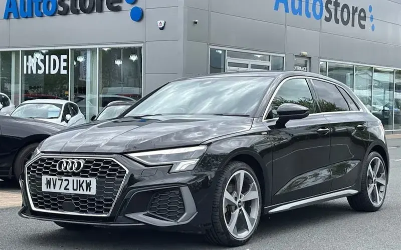 Gebraucht Audi A3 Sportback S-Line 110 PS (80 kW) 2024 Kleinwagen