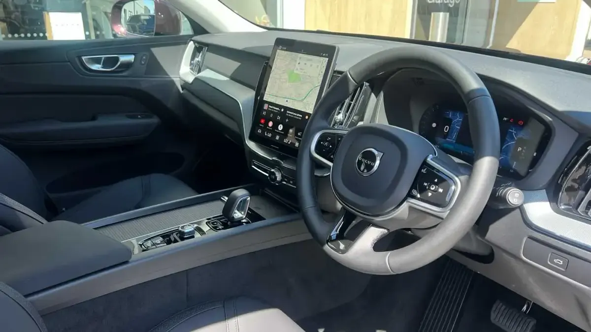 New Volvo XC60 Core 247 HP (181 kW) 2026 SUV