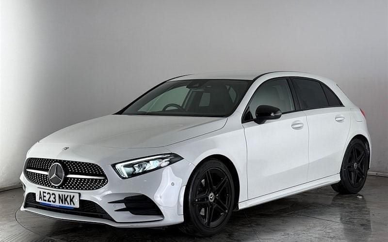Used Mercedes A200 Executive 163 HP (119 kW) 2022 White Hatchback