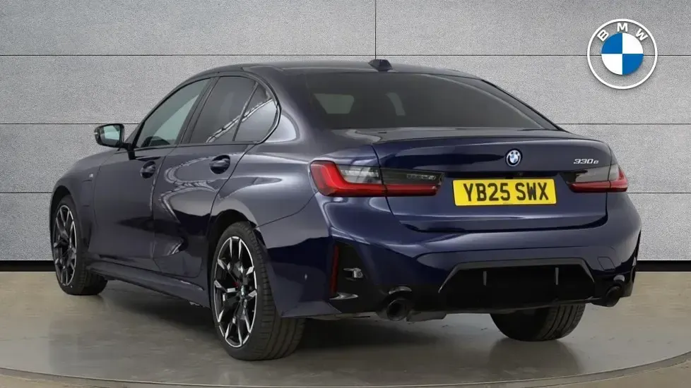 Used BMW 330e M Sport 288 HP (211 kW) 2025 Blue Sedan