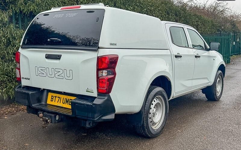 Used Isuzu D-Max 165 HP (121 kW) 2024 Cabriolet
