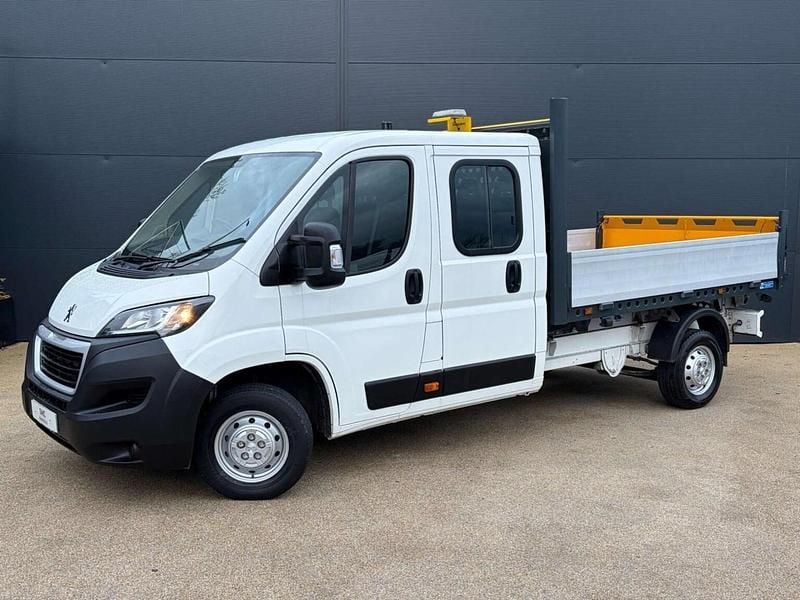 Used Peugeot Boxer Business-Line 140 HP (102 kW) 2021 White Van