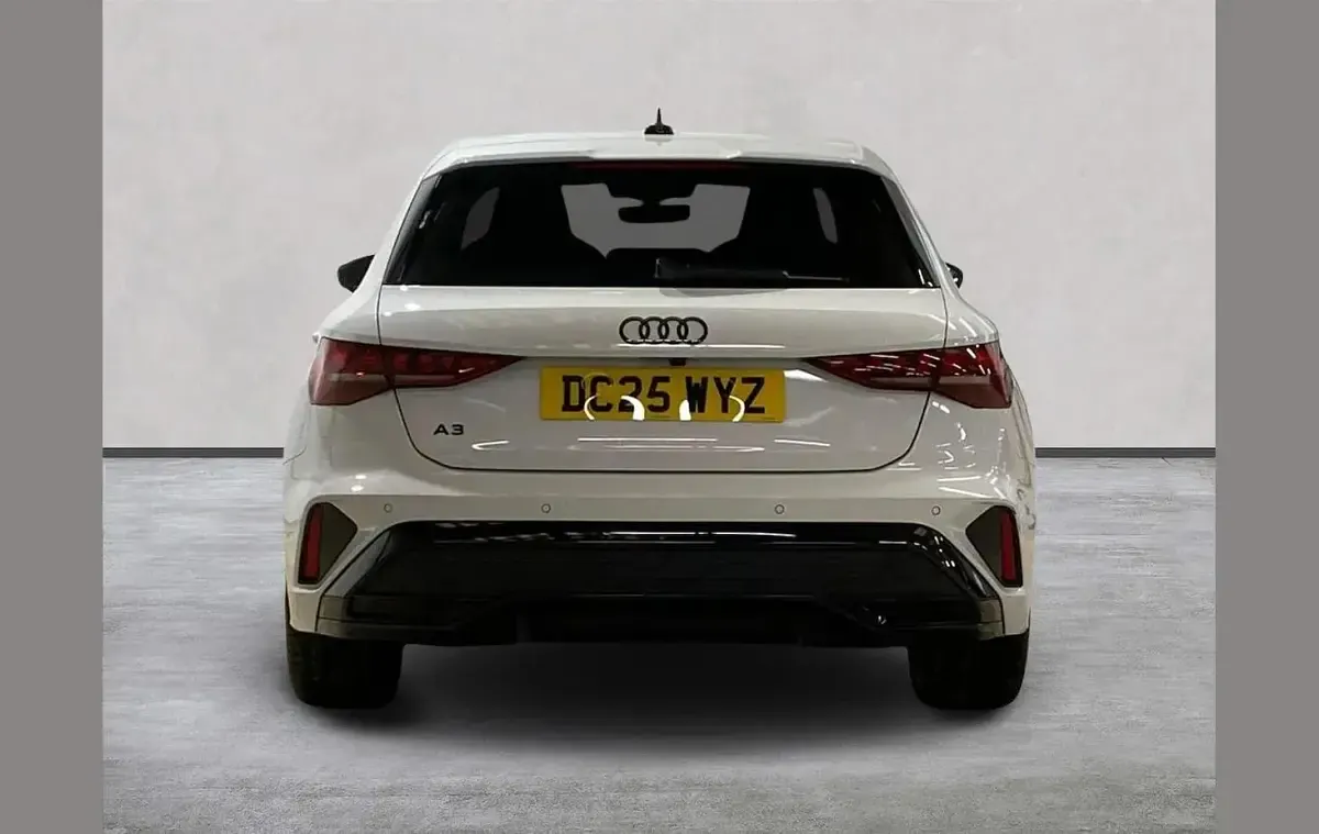Used Audi A3 Black Edition 150 HP (110 kW) 2025 White Hatchback