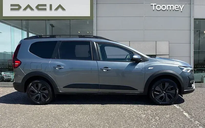 Used Dacia Jogger Expression 141 HP (103 kW) 2025 MPV