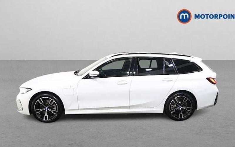Used BMW 330e M Sport 292 HP (214 kW) 2024 White Estate