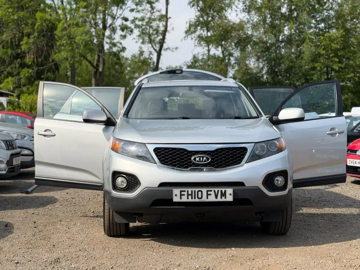 Begagnad Kia Sorento 197 HK (144 kW) 2010 Silver SUV