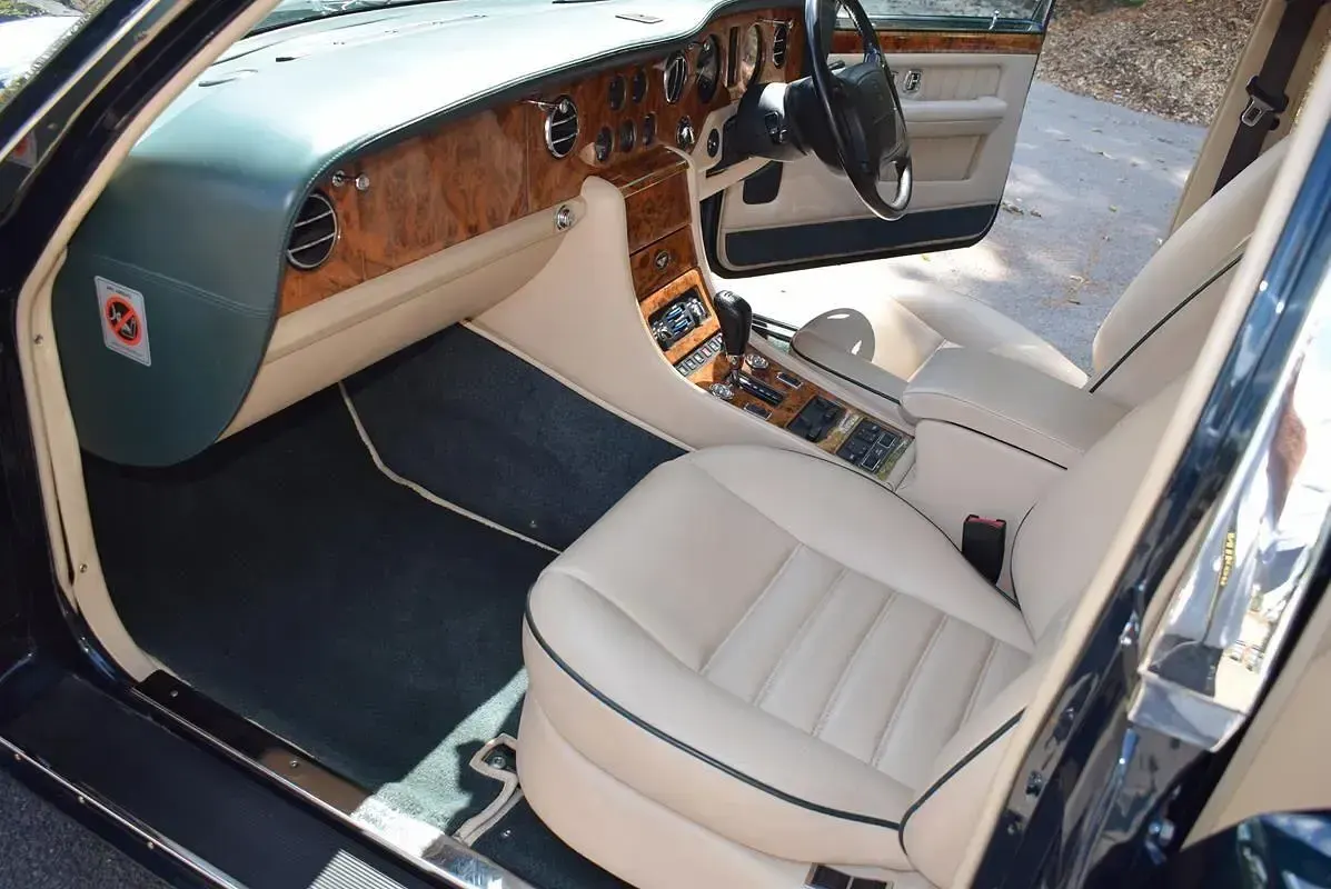 Used Bentley Turbo R 389 HP (286 kW) 1996 Green Sedan
