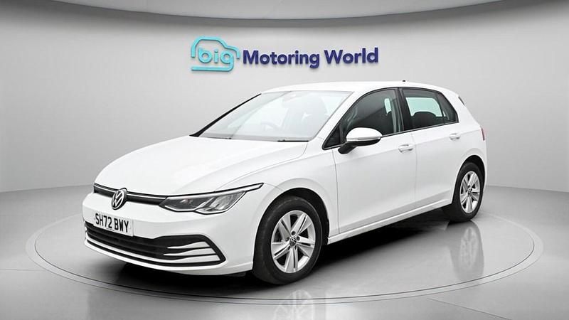 Used VW Golf VIII S 130 HP (95 kW) 2023 White Hatchback