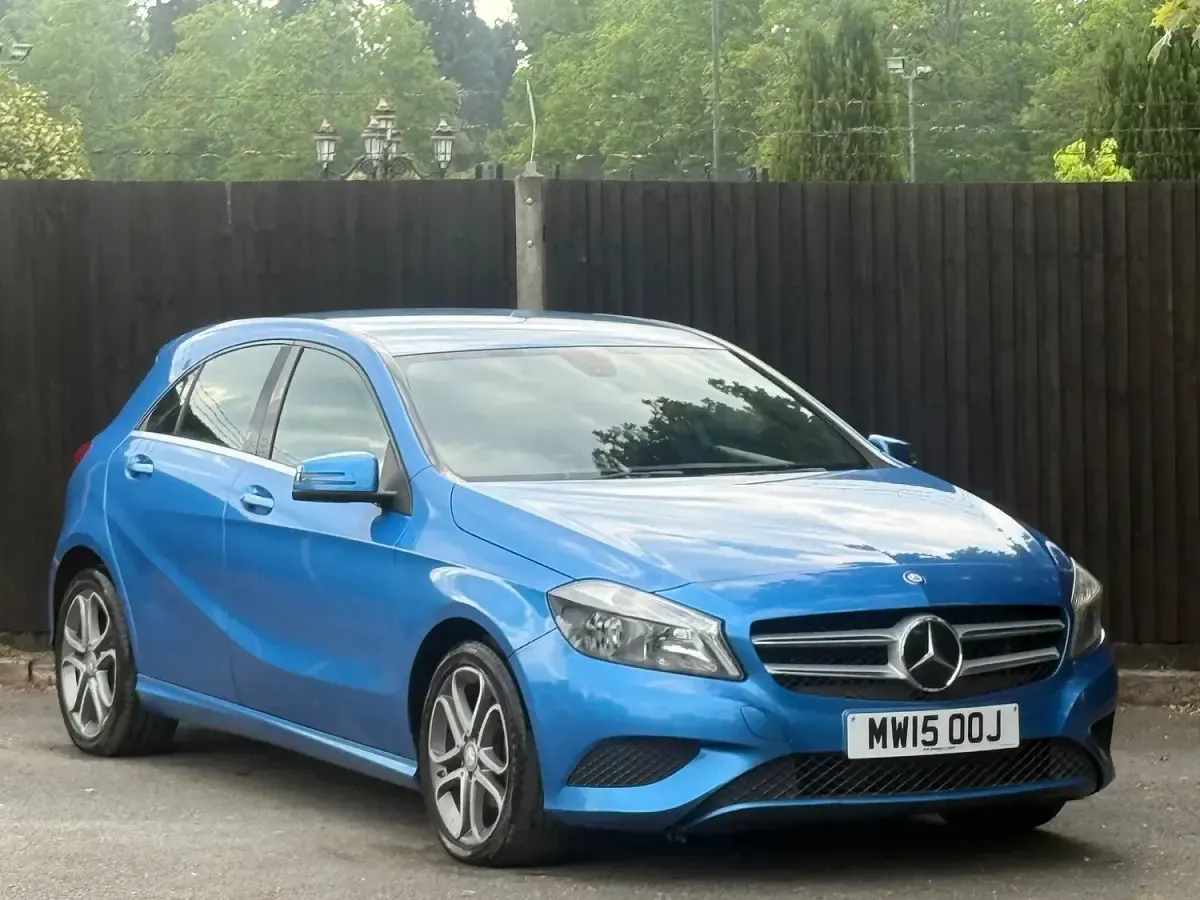 Used Mercedes A180 2015 Blue Hatchback