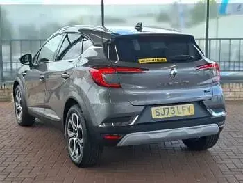 Używany Renault Captur Techno 142 KM (104 kW) 2023 Szary SUV