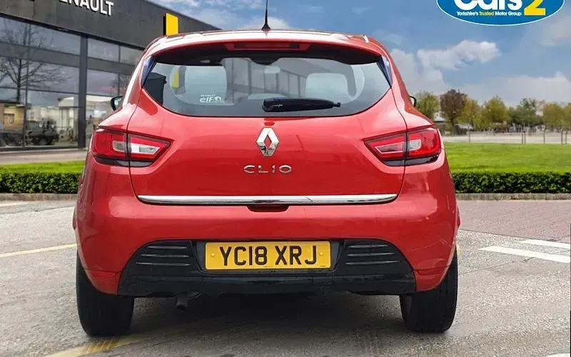 Used Renault Clio IV Dynamique 90 HP (66 kW) 2018 Red  Hatchback