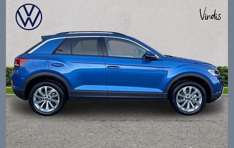 Used VW T-Roc Match 147 HP (108 kW) 2025 Blue SUV
