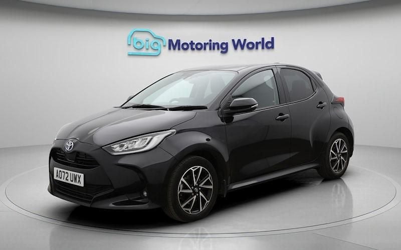 Used Toyota Yaris Hybrid Design 116 HP (85 kW) 2025 Hatchback