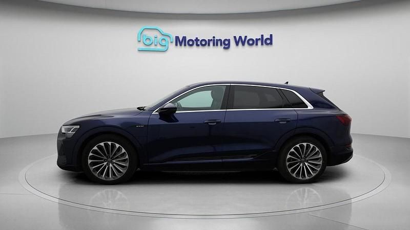 Used Audi e-tron S-Line 300 kW (408 HP) 2020 Blue SUV