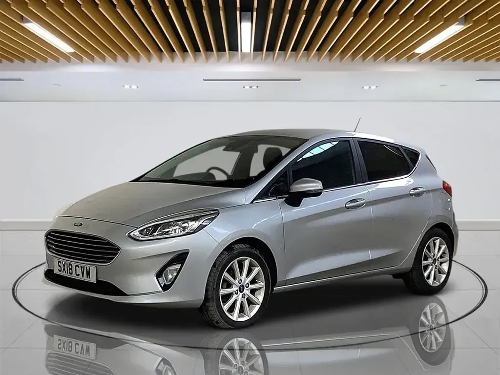 Używany Ford Fiesta Titanium 125 KM (91 kW) 2018 Srebrny Hatchback